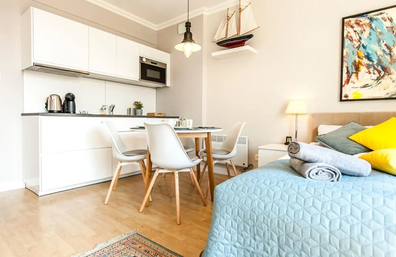 Studio Sea & Sun & Free Parking Apartment Sopot 0*,  Poland